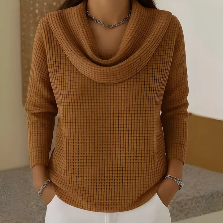 Amber | Pull chaud en maille gaufrée à élégant col drapé