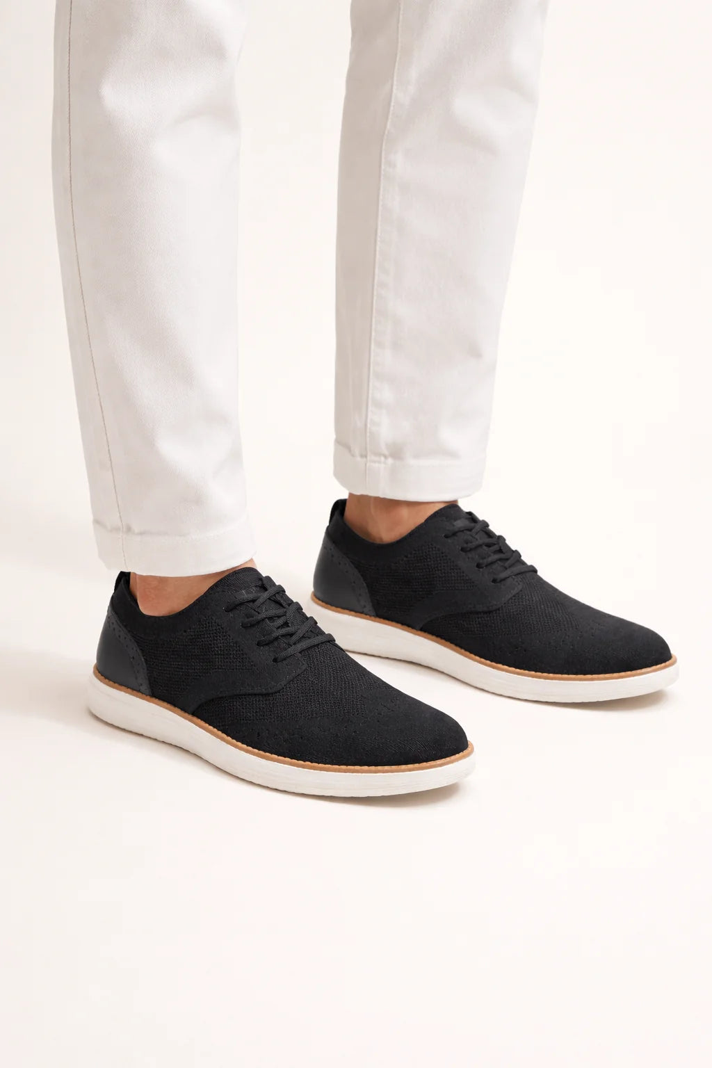 MESH SNEAKERS