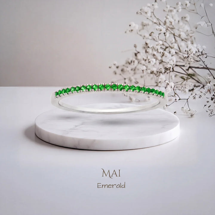 Live Birthstone Ring