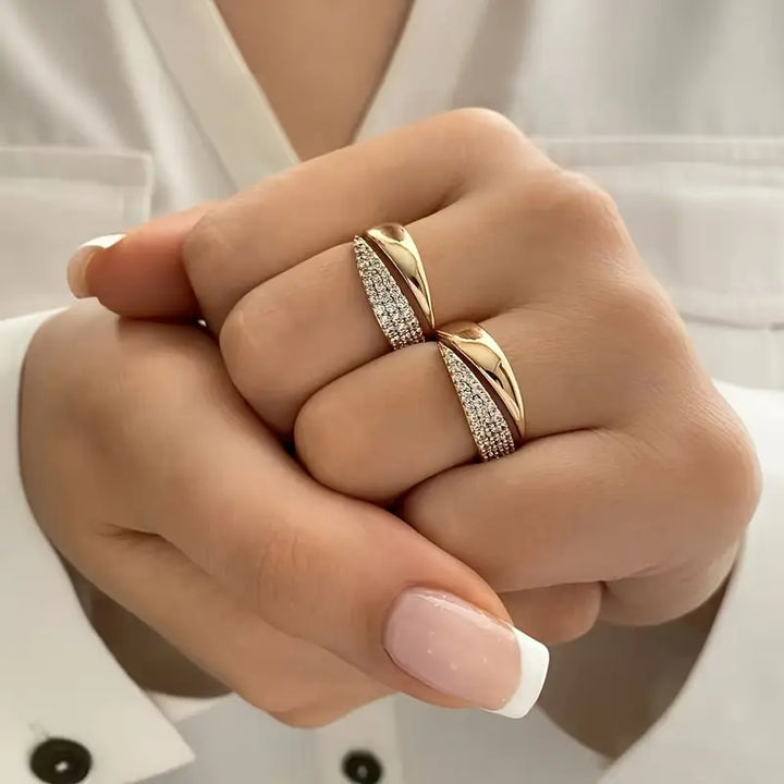 Elina | Bague élégante ornée de pierres scintillantes