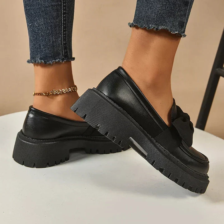 Valentina | Bow Moccasins