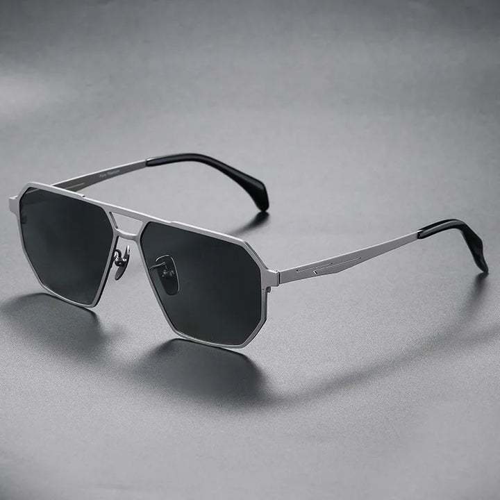 Konrad | Lunettes de soleil de précision en titane