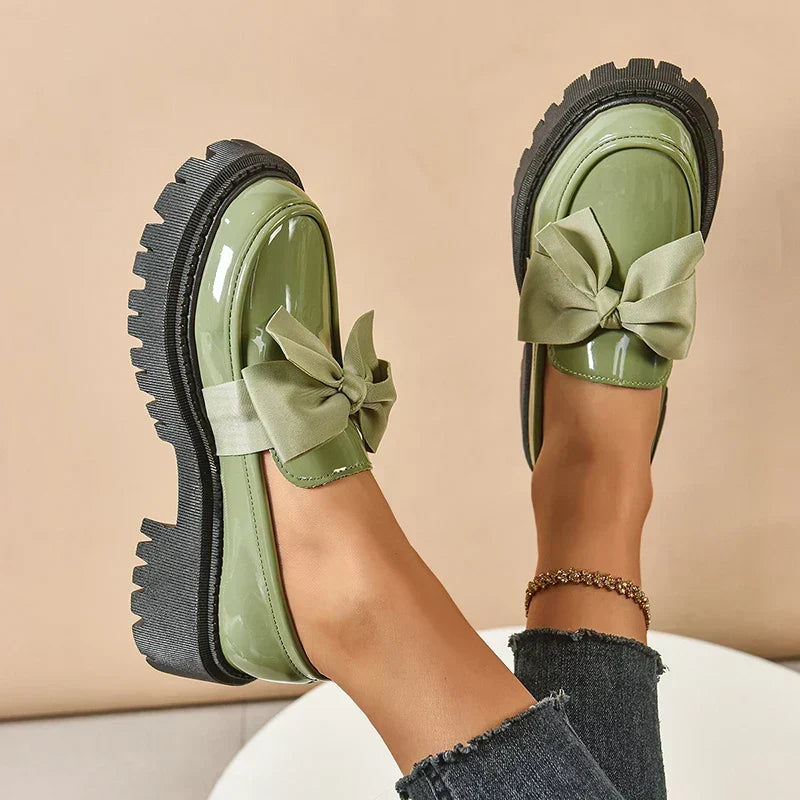 Valentina | Bow Moccasins
