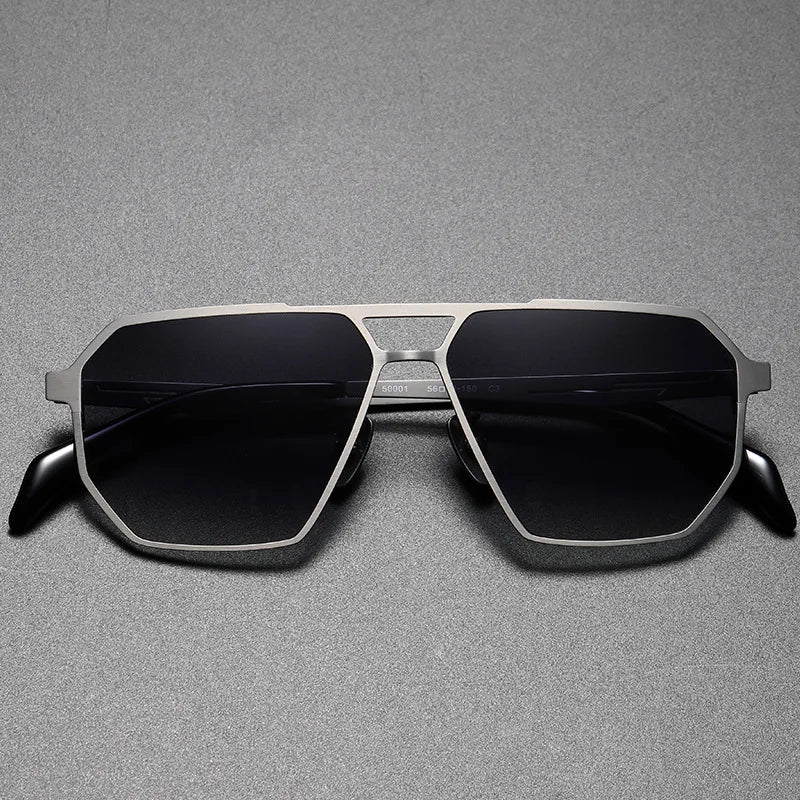 Konrad | Lunettes de soleil de précision en titane