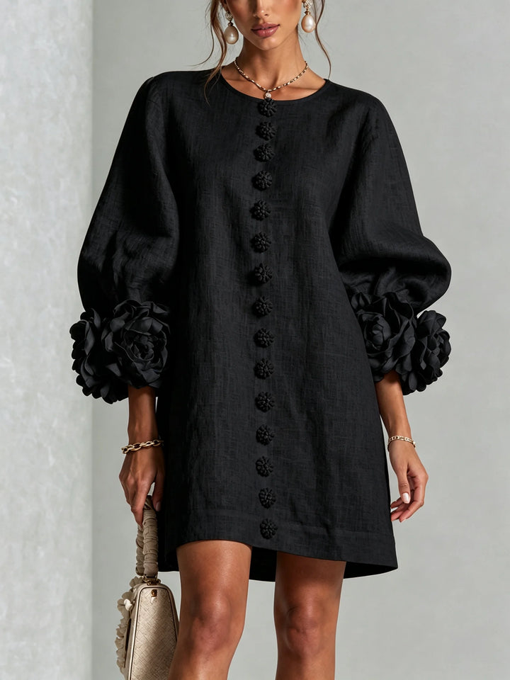 Valentine | Robe courte à boutons fleurs et manches volumineuses