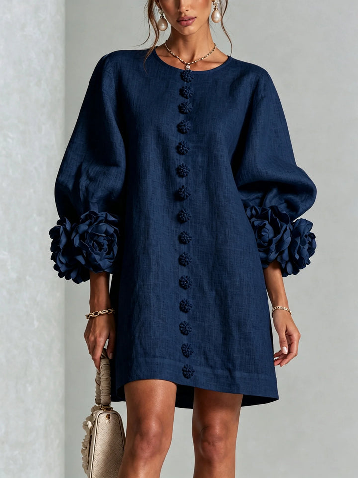 Valentine | Robe courte à boutons fleurs et manches volumineuses
