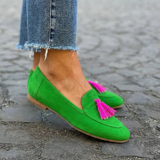 Antonia | Mocassins verts à franges fuchsia
