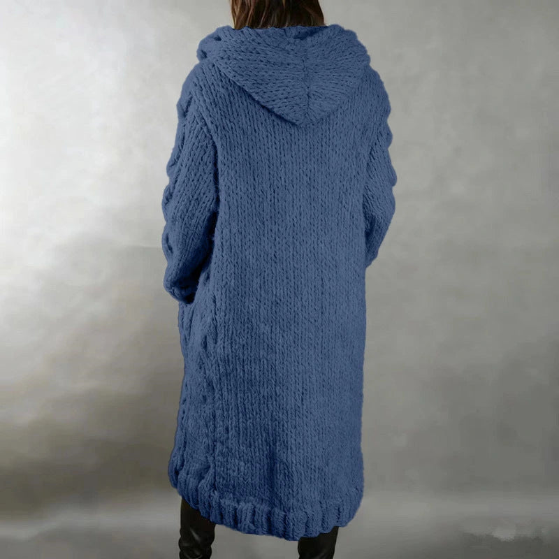 Hermine | Manteau long en grosse maille torsadée à capuche