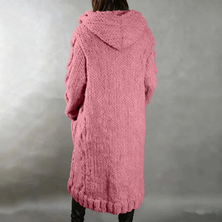 Hermine | Manteau long en grosse maille torsadée à capuche