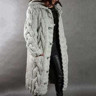 Hermine | Manteau long en grosse maille torsadée à capuche