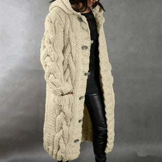 Hermine | Manteau long en grosse maille torsadée à capuche