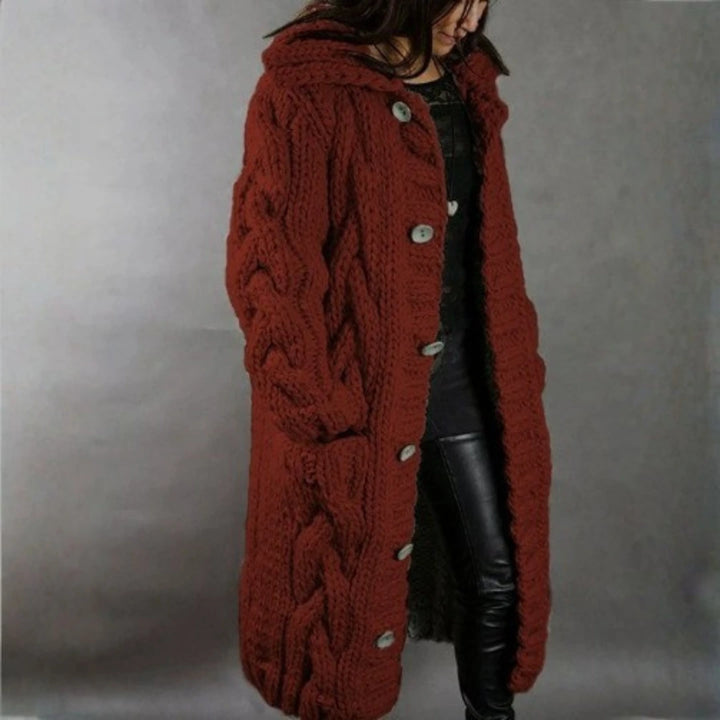 Hermine | Manteau long en grosse maille torsadée à capuche
