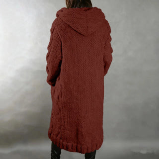 Hermine | Manteau long en grosse maille torsadée à capuche