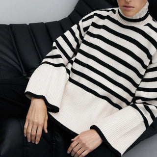 Prune | Pull oversize col montant à rayures