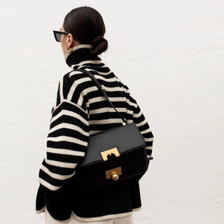 Prune | Pull oversize col montant à rayures