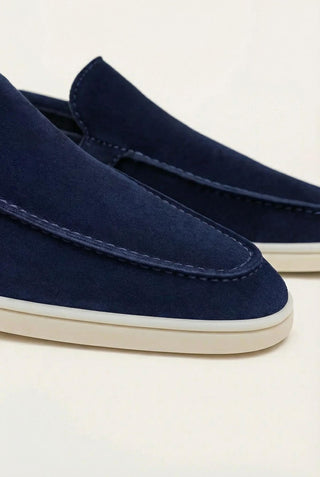 FLAT LOAFER