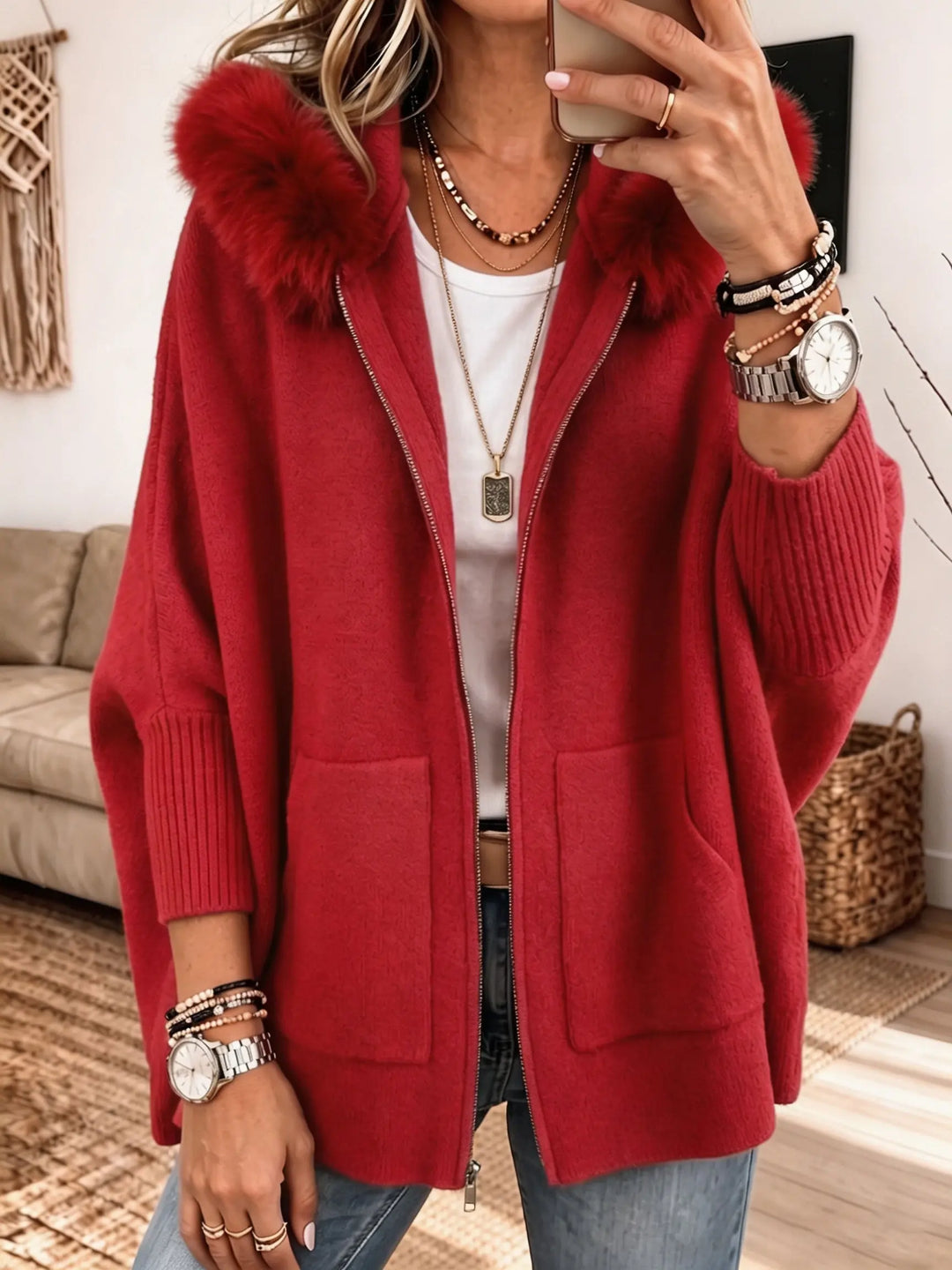 Morgane | Veste en maille à capuche fourrée
