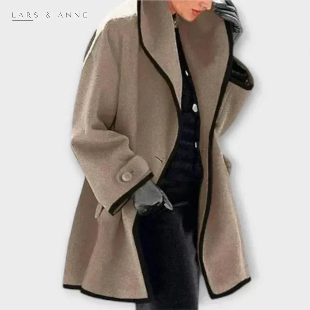 Pénélope – manteau évasé effet laine à liseré contrasté