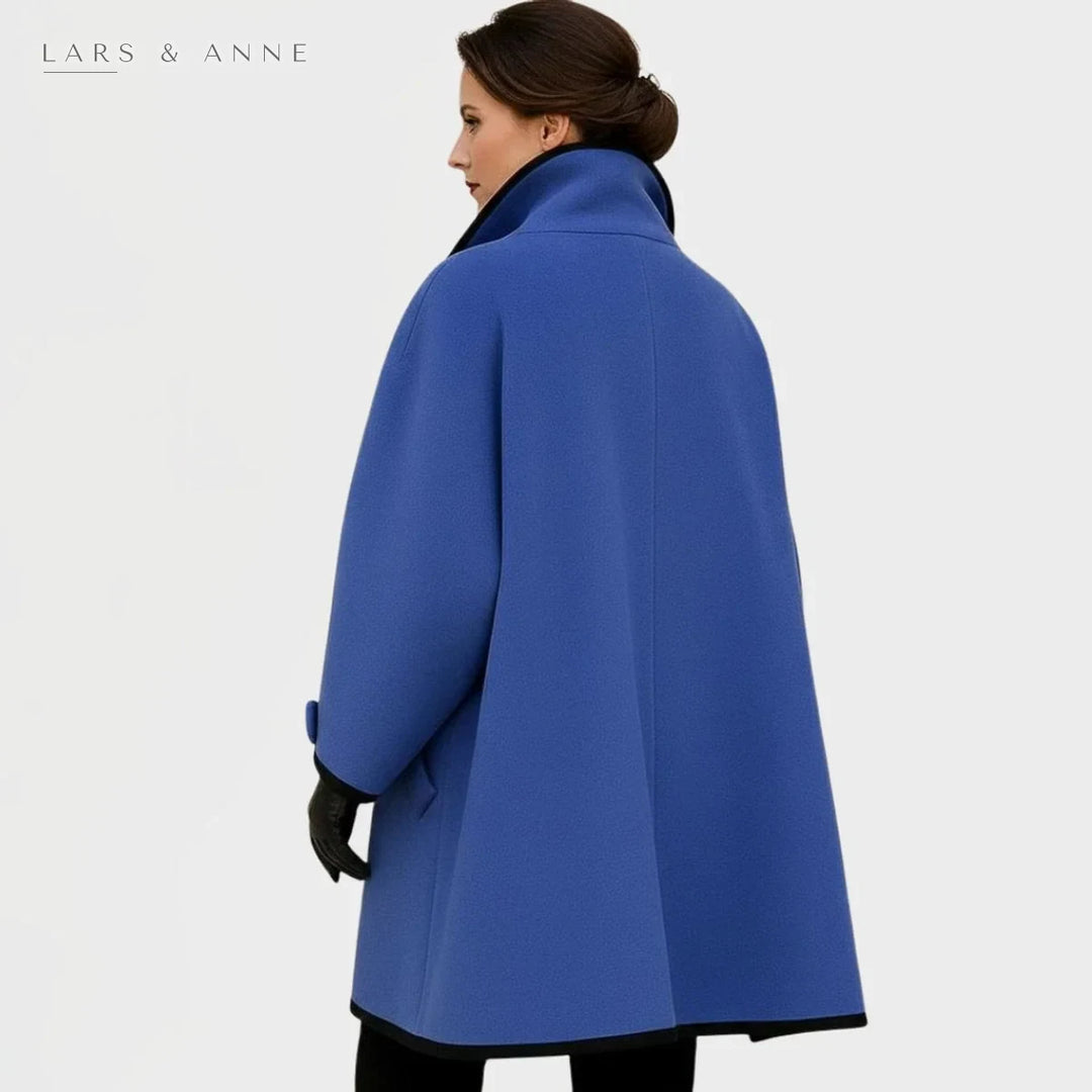 Pénélope – manteau évasé effet laine à liseré contrasté