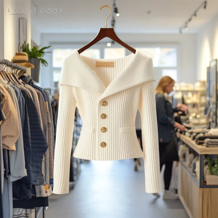 Quitterie – gilet cintré en maille côtelée à boutons