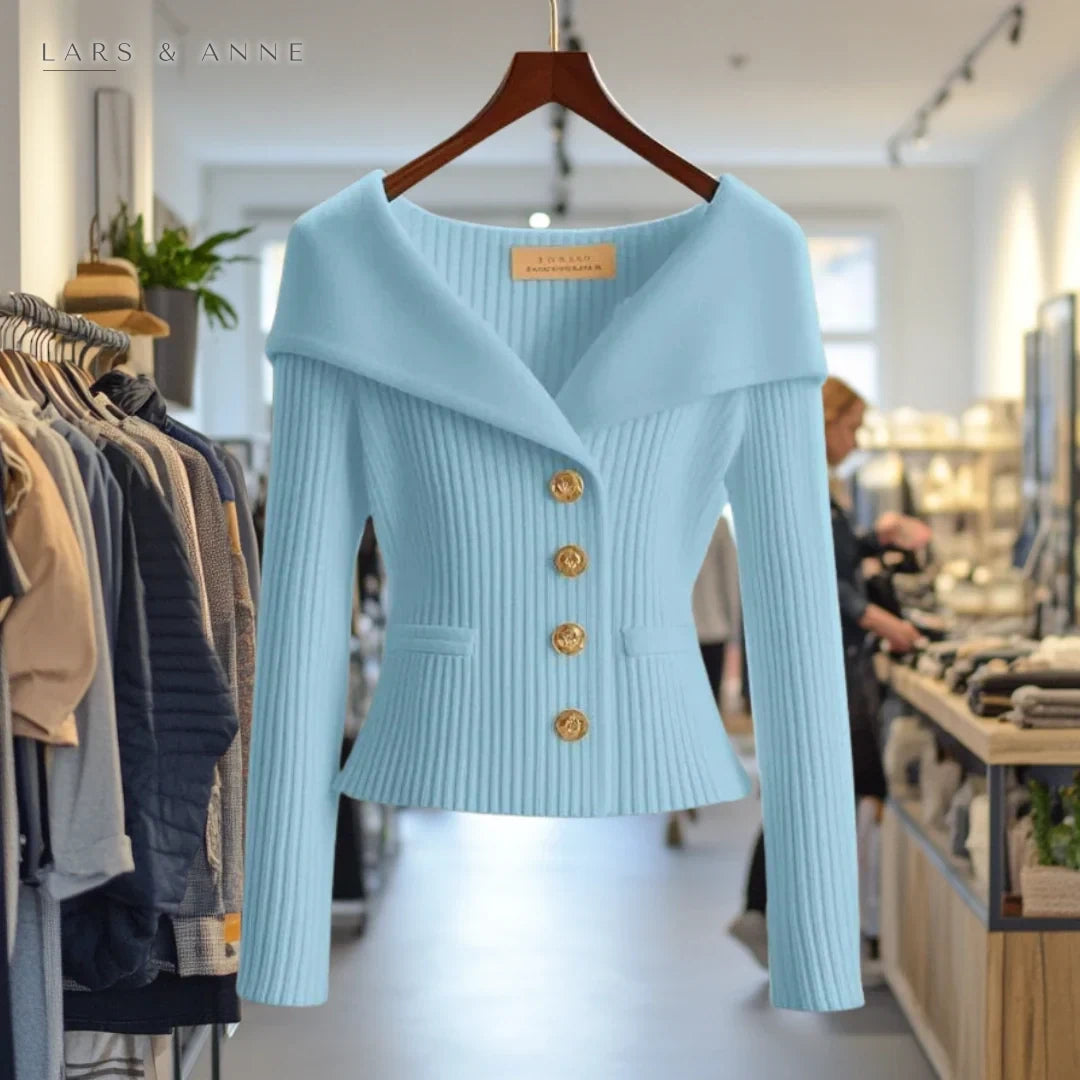 Quitterie – gilet cintré en maille côtelée à boutons