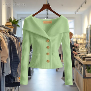 Quitterie – gilet cintré en maille côtelée à boutons